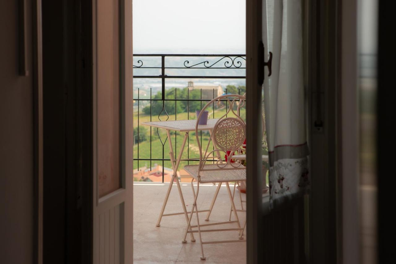 Ferienwohnung La Casa Del Gelsomino Acquaviva Picena Exterior foto
